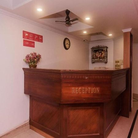 Hotel Palm Star Belapurpada Kültér fotó